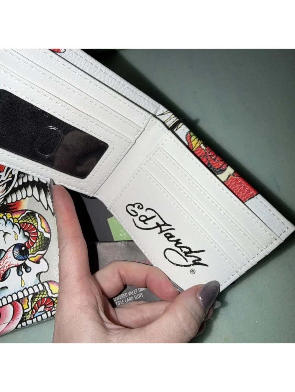 Ed Hardy Mens White Tattoo Flash Skull Eagle Bifold Wallet NEW WBox